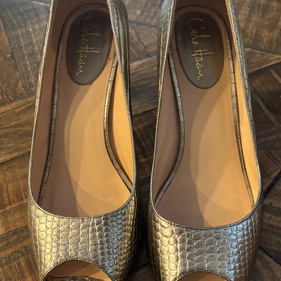 Cole Haan Women's Gold Metallic Peep Toe Heels - Picture 3 of 12